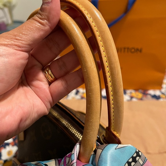 Louis Vuitton Ellipse MM - Picture 13 of 17